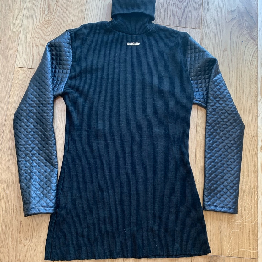 STYLISH FREAK CHIQUE TURTLE NECK LONGSLEEVE